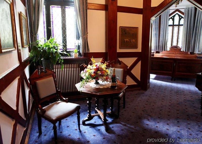Hotel Noma Residence Zameczek Mysliwski Promnice 코비오르 외부 사진