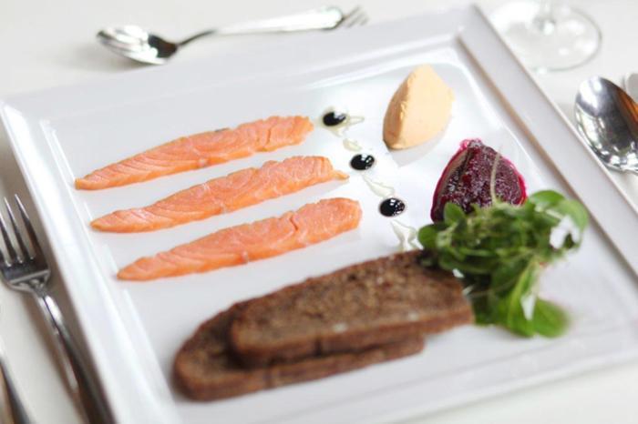 Hotel Noma Residence Zameczek Mysliwski Promnice 코비오르 외부 사진