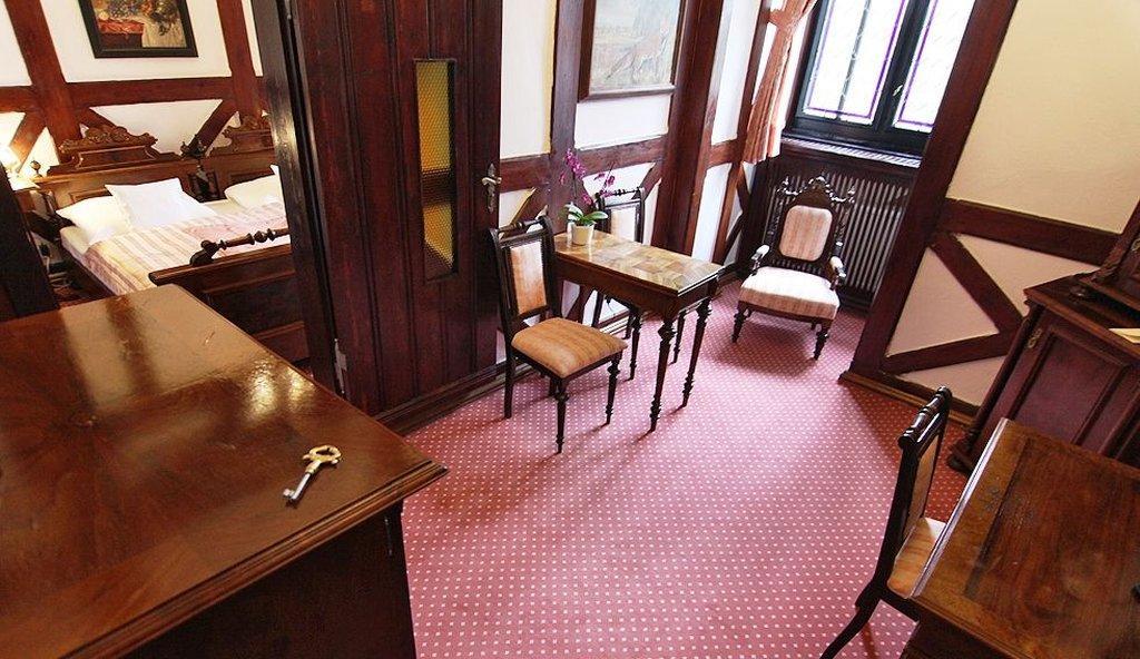 Hotel Noma Residence Zameczek Mysliwski Promnice 코비오르 객실 사진