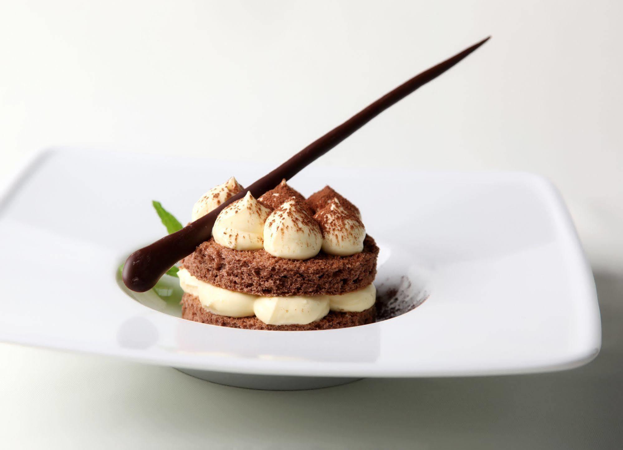 Hotel Noma Residence Zameczek Mysliwski Promnice 코비오르 외부 사진
