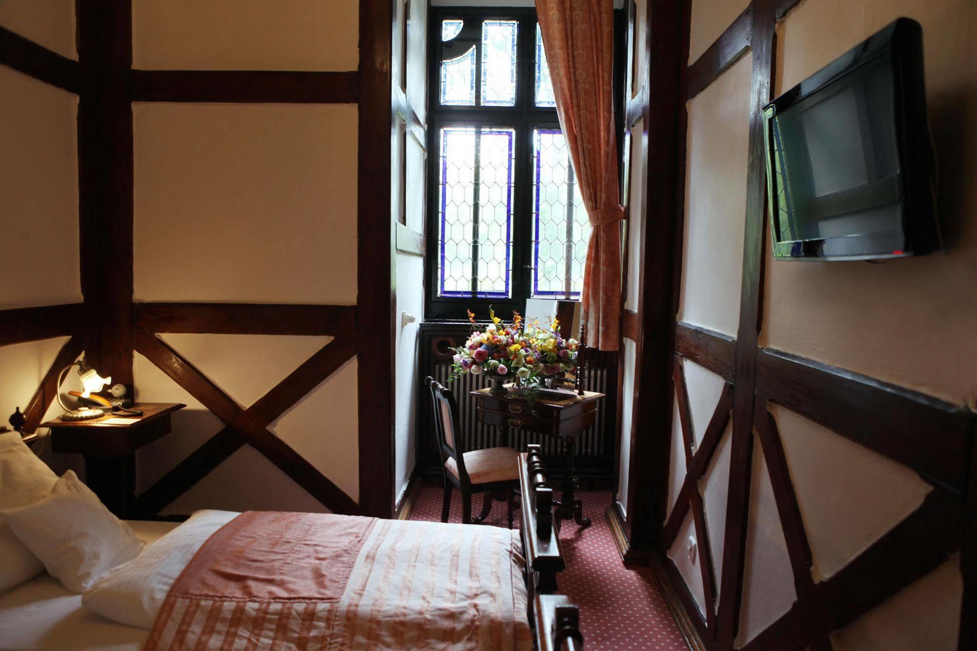 Hotel Noma Residence Zameczek Mysliwski Promnice 코비오르 외부 사진